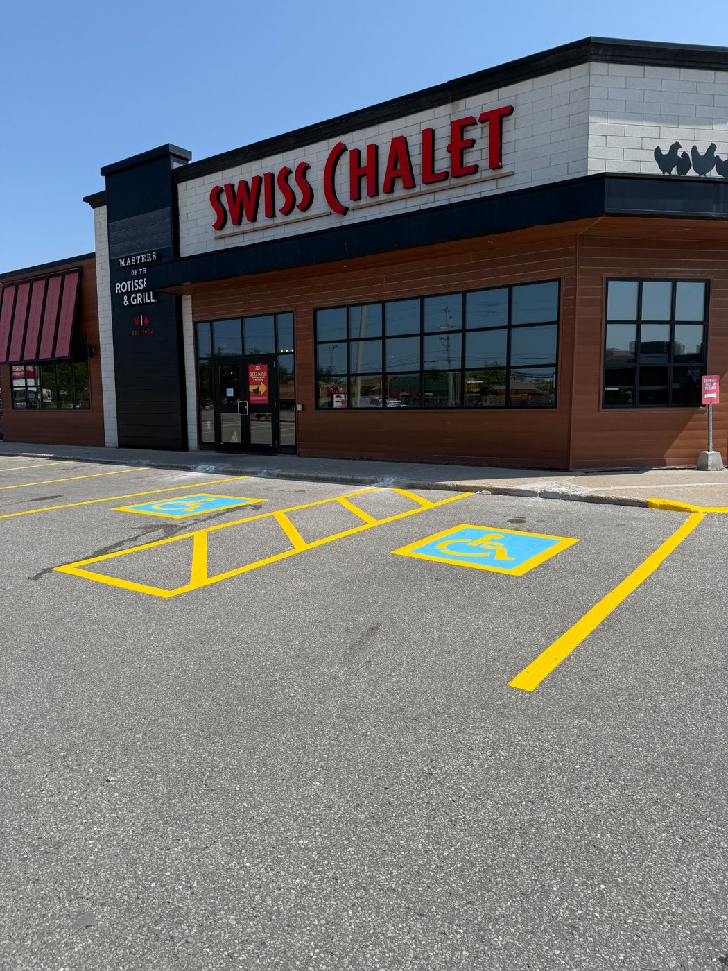 Completed asphalt sealing project by Stratton’s
